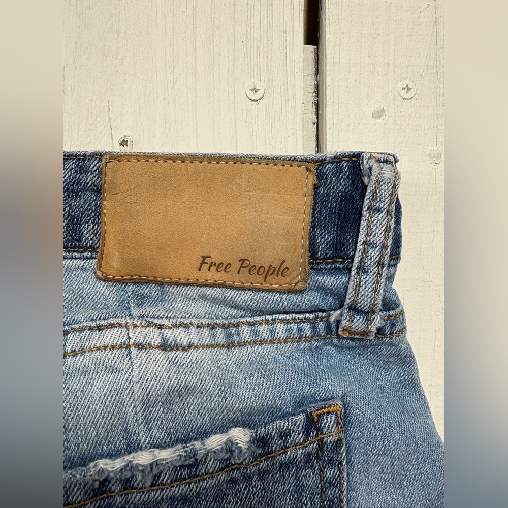 Free People Two Tone Blue Jeans size 24 - Picture 3 of 12